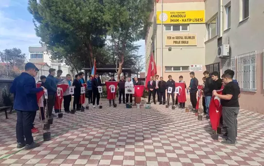 Karacabey İmam-Hatip Lisesi'nde Şehitler İçin Gül Fidanları Dikildi