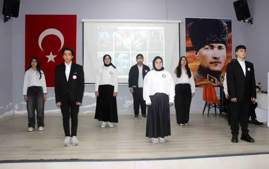 Türkeli'de Şehitleri Anma Günü ve Çanakkale Zaferi Anma Programı Düzenlendi