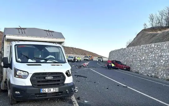 Eşme'de Feci Kaza: 2 Ölü, 1 Yaralı