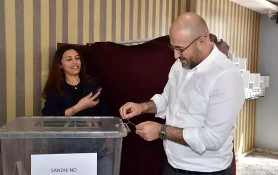 CHP Cumhurbaşkanı Adayı Ön Seçiminde Vatandaşlarla Buluşan Başkan Zencirci, Demokrasi Vurgusu Yaptı