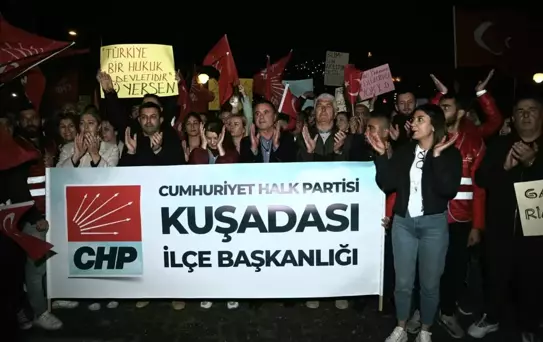 Kuşadası'nda İmamoğlu'na Destek Yürüyüşü