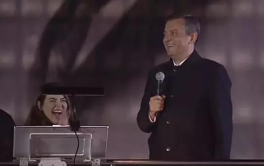 Terör propagandası yapan Eda Ezgi Yıldız, Özgür Özel ve İmamoğlu ailesiyle yan yana