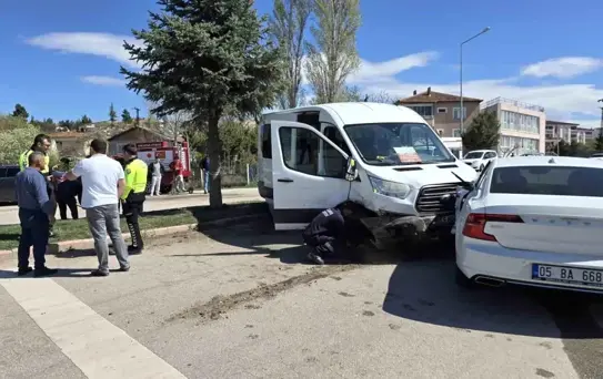 Amasya'da Trafik Kazası: 11 Yaralı