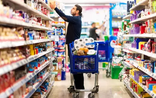 Ünlü market zinciri bölünecek! Binlerce şubesi var