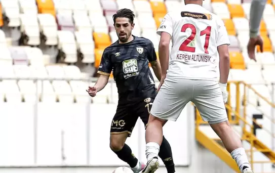 Bandırmaspor, Yeni Malatyaspor'u 3-1 Yenerek Galip Geldi