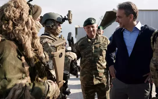 Miçotakis gerçeği itiraf etti: Askeri yatırımlar Türkiye'ye karşı