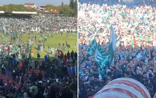 Son düdükten sonra olanlar oldu! Şampiyon Bursaspor'un taraftarları sahaya daldı