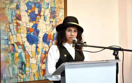 Küçükçekmece'de Otizm Farkındalık Günü Kutlandı: Miral'in Tasarımları Sergilendi