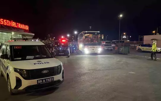 Sivas'ta Otobüs Çarpması İhbarı: Parçalanmış Ceset Bulundu