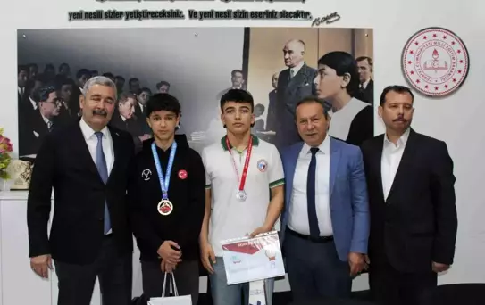 Aydınlı Öğrencilerden Spor Başarısı