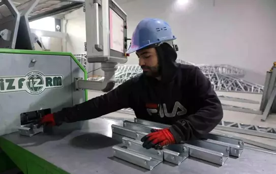 Elazığ'da Depremden Sonra Çelik Konstrüksiyon Fabrikası Açıldı