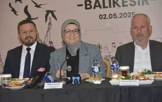 AK Parti Genel Başkan Yardımcısı Uygur, Balıkesir'de 'Bir Sofrada Demokrasi' programında konuştu Açıklaması