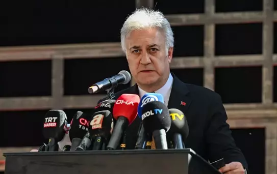 Devlet Tiyatroları'nın raylar üzerindeki tiyatrosu 'Vagon Sahne' yola çıktı