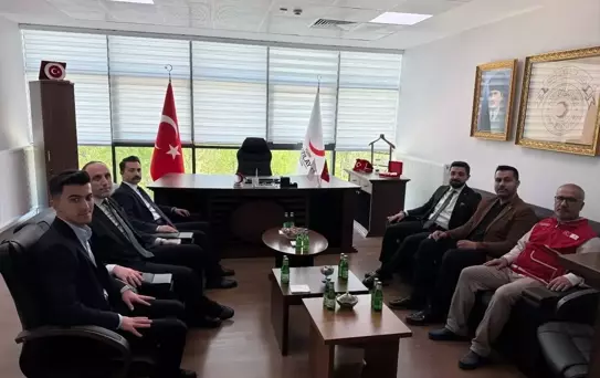Kaymakam Demirgül'den Kızılay Ziyareti