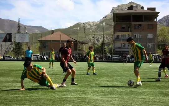 Hakkari Zapspor, Yeşil Vartospor'u 5-0 Yendi