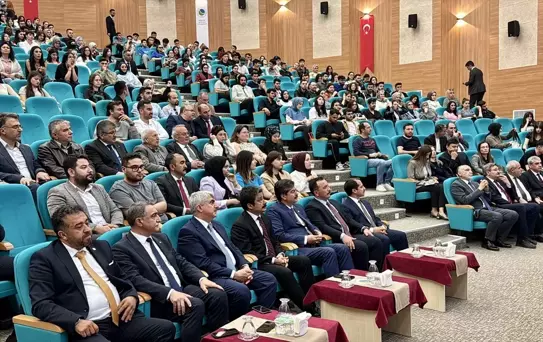 Adalet ve Kariyer Konferansı Kırşehir'de
