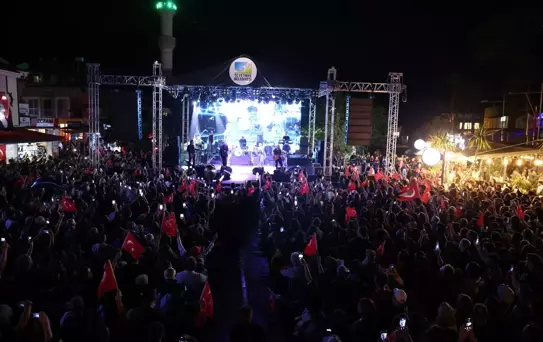 Haluk Levent Fethiye'de 23 Nisan'ı Coşkuyla Kutladı