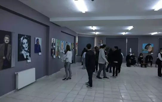 Türk Edebiyatından Portreler Sergisi Açıldı
