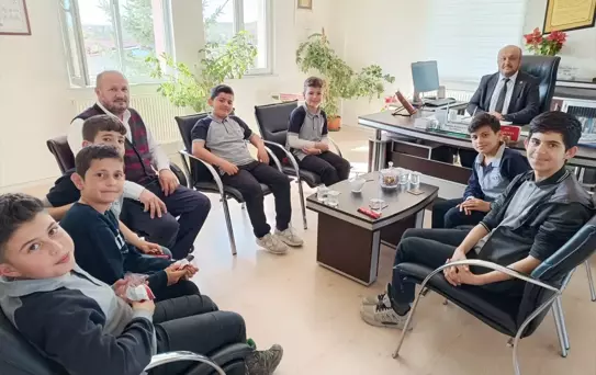 Öğrenciler Müftülüğü Ziyaret Etti