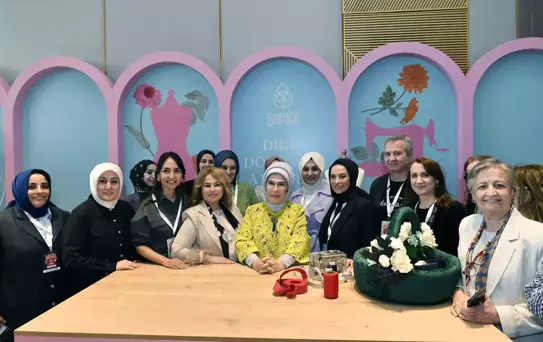 Cemre Çarşısı programı Emine Erdoğan'ın katılımıyla gerçekleşti