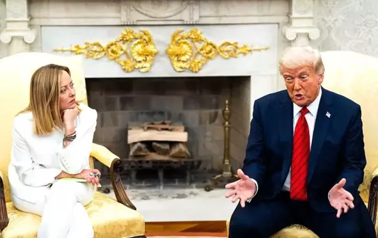 'Trump'a fısıldayan' İtalya lideri Meloni, AB ile ABD arasında köprü olabilir mi?