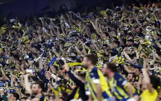 Nereden nereye! Fenerbahçe'nin golcüsü kasiyer oldu