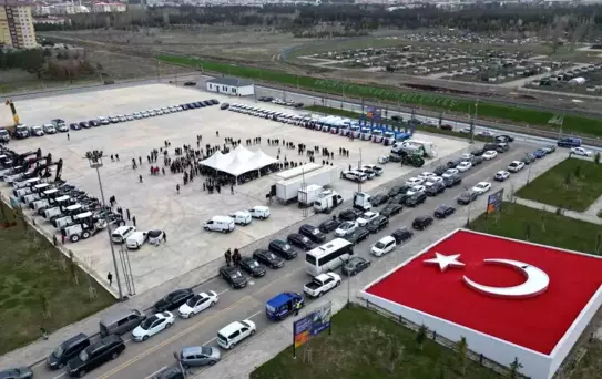 Büyükşehir'den yeni bir dev yatırım daha: 18 araç filosu