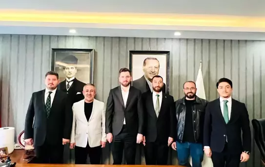 AK Parti Gençlik Kolları Bilecik'te Ziyaret Gerçekleştirdi