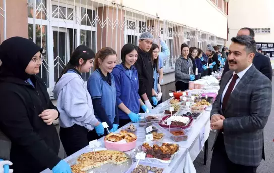 Sivas'ta Hayır Panayırı Düzenlendi