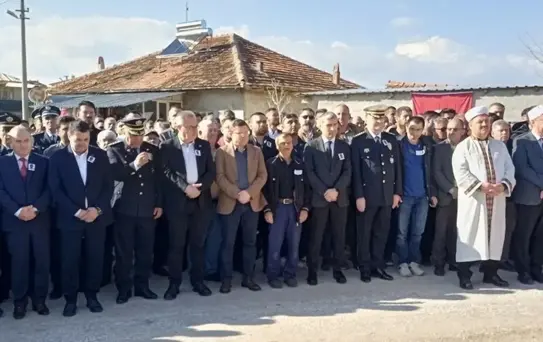 Şehit Polis Memuru Zeki Bacak Toprağa Verildi