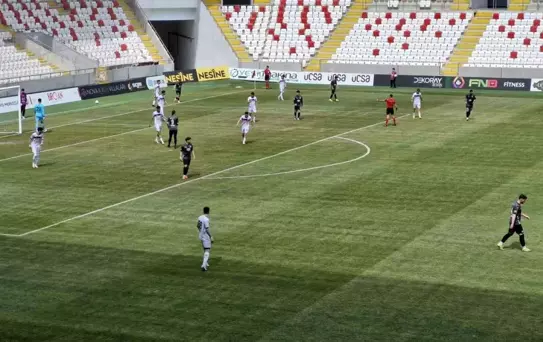 Karaman FK, Nazillispor'u 2-0 Geçti