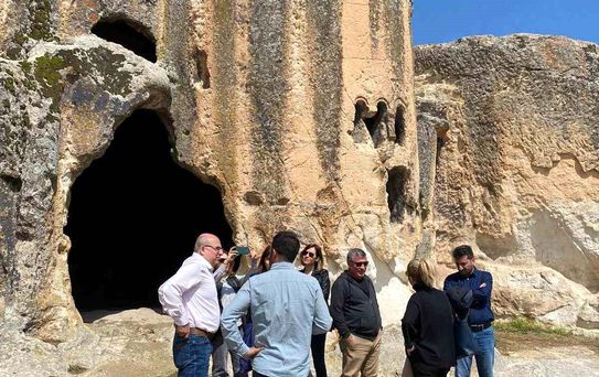 Frig Vadisi'nde Soğuk Havaya Rağmen İlgi