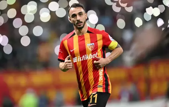 Gökhan Sazdağı'dan Galatasaray'a transferi için ilk açıklama