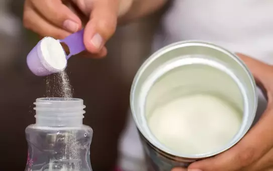 Sahte bebek mamalarına dikkat! Böyle görünüyorsa sakın almayın