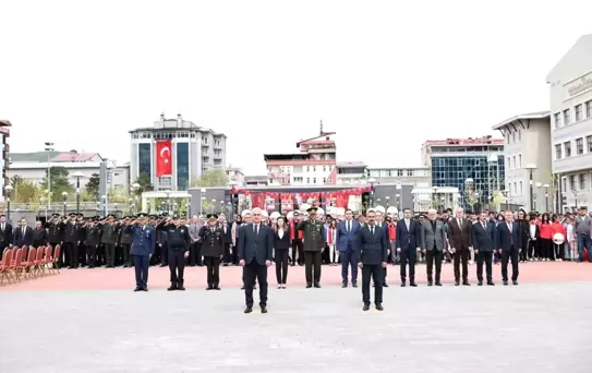 Muş'un düşman işgalinden kurtuluşunun 108. yıl dönümü coşkuyla kutlandı