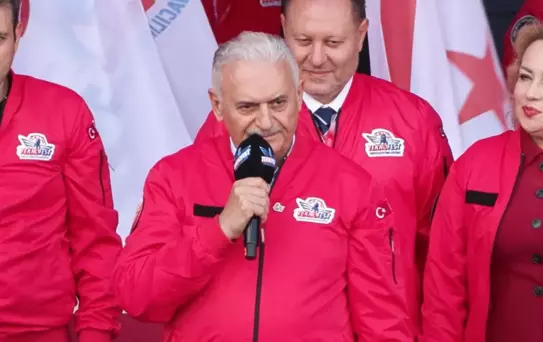 Bakan Kacır: KKTC'yi hep birlikte Bilişim Adası yapabiliriz