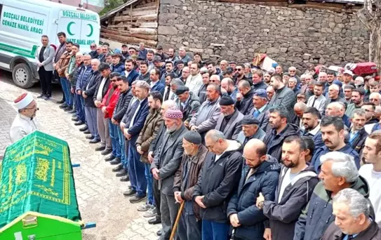 Reşadiye'de İmam Merdivenden Düşerek Hayatını Kaybetti