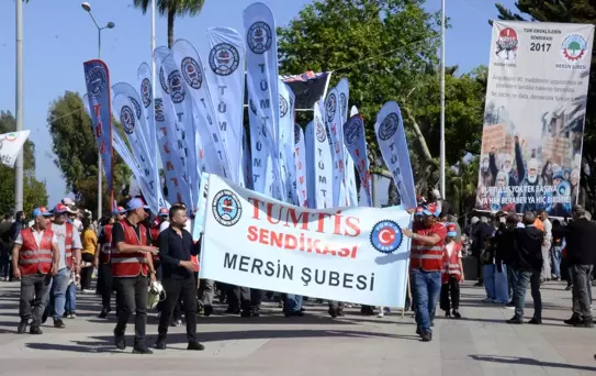 Mersin'de 1 Mayıs Etkinliği Coşkuyla Kutlandı