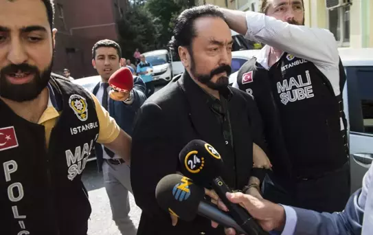 Adnan Oktar'a bir davadan beraat! İfadesi yine bomba