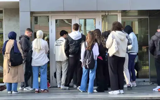 Düzce'de Gençler Kütüphane İçin Sıraya Giriyor