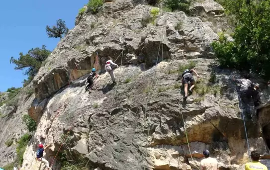 Nusret Kayalıkları'nda Doğa Tutkunları Buluştu