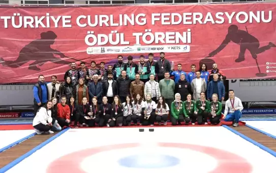 Curling 2. Lig Finalleri'nin Kazananları Belli Oldu