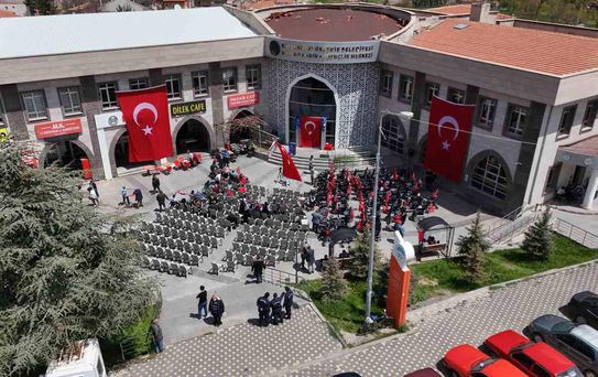 Bünyan'da Engelli Vatandaşlara 50 Akülü Araç Teslim Edildi