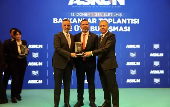 Geyik'e Başarı Ödülü