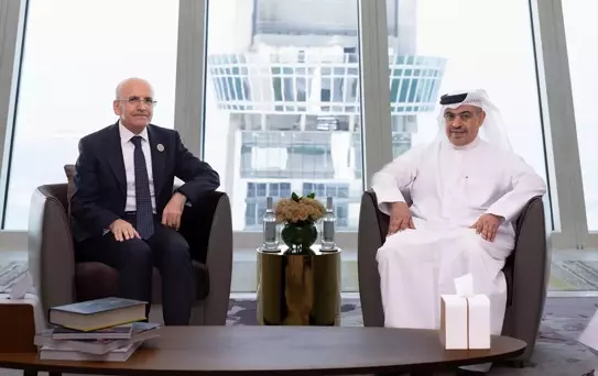 Şimşek Doha'da Yatırım Fırsatlarını Tanıttı