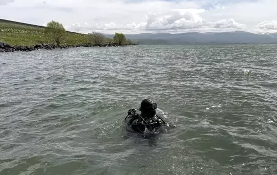 Çıldır Gölü'nde Hayalet Ağlar Temizlendi