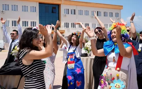 Kumluca'da Çocuk Şenliği Yapıldı