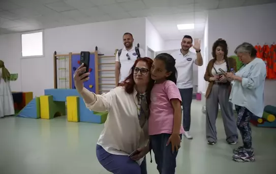 Duru ve AÇEV'den Oynaya Oynaya Projesi