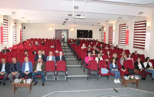 Kütahya'da Arkeoloji Konferansı Düzenlendi
