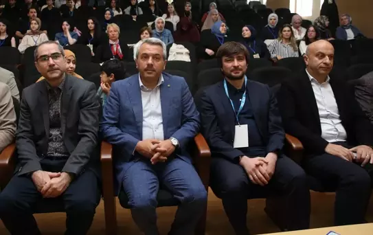 Rize'de 'Arayış Şifa' konulu panel düzenlendi